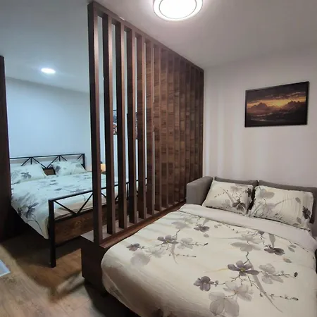 Апартаменты Avalon *